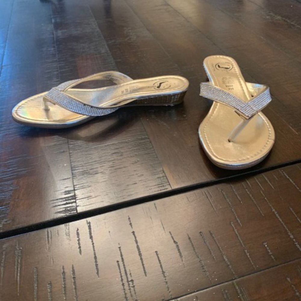 Bling flip flops